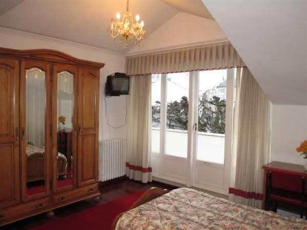 Hotel Venezuela Vilalba Extérieur photo