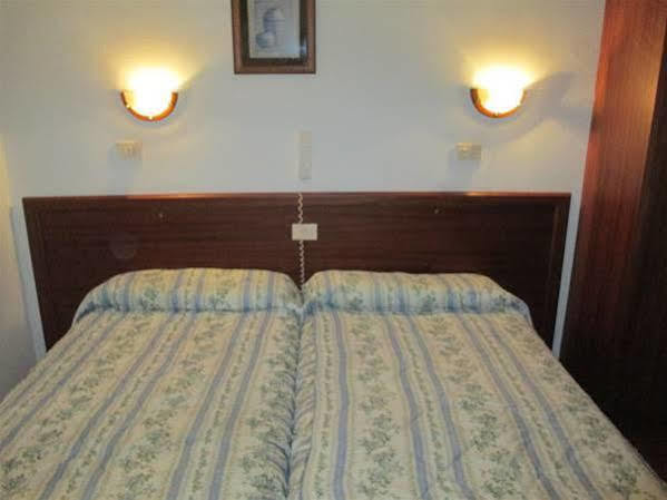 Hotel Venezuela Vilalba Extérieur photo